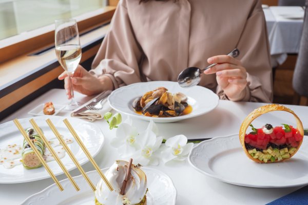 Restaurant chopsticks (3)